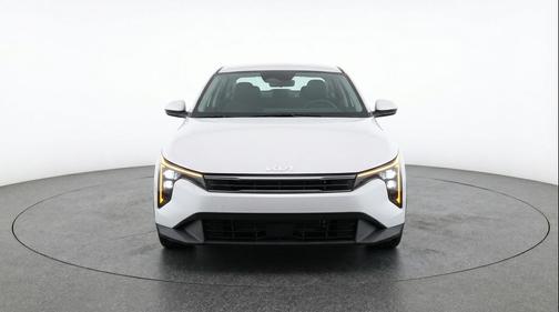 Snow White Pearl 2025 Kia K4 LXS