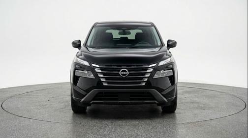 Super Black 2025 Nissan Rogue SV