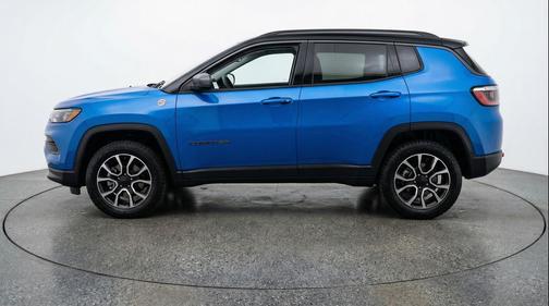 Hydro Blue Pearlcoat 2025 Jeep Compass Trailhawk