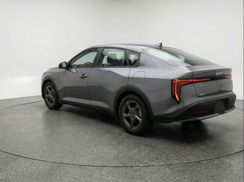 Interstellar Gray 2025 Kia K4 LXS