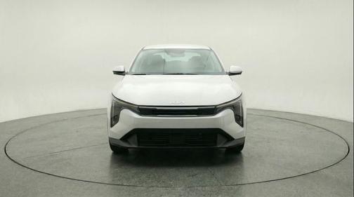 Snow White Pearl 2025 Kia K4 LXS