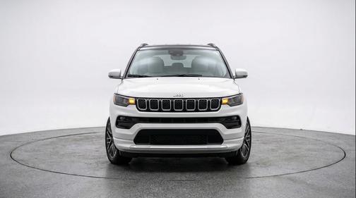 Bright White Clearcoat 2025 Jeep Compass Limited