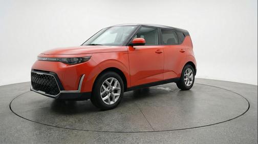 Inferno Red 2025 Kia Soul LX