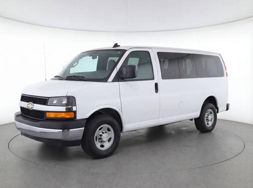Summit White 2025 Chevrolet Express 3500 RWD 3500 Extended Wheelbase LT