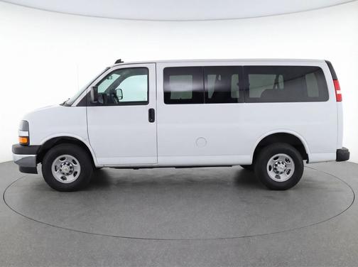 Summit White 2025 Chevrolet Express 3500 RWD 3500 Extended Wheelbase LT