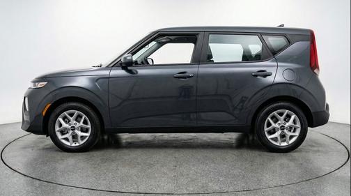 Gravity Gray 2025 Kia Soul LX