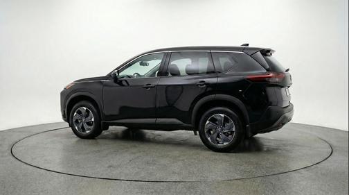 Super Black 2025 Nissan Rogue SV