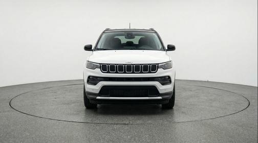 Bright White Clearcoat 2025 Jeep Compass Limited