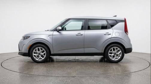 Steel Gray 2025 Kia Soul LX