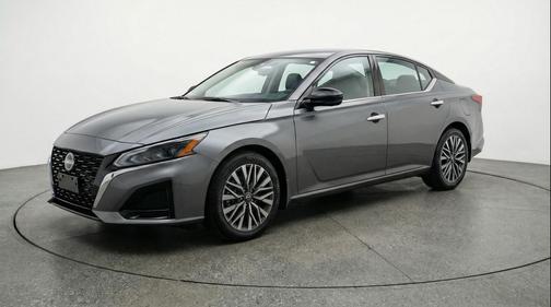 Gun Metallic 2025 Nissan Altima SV FWD