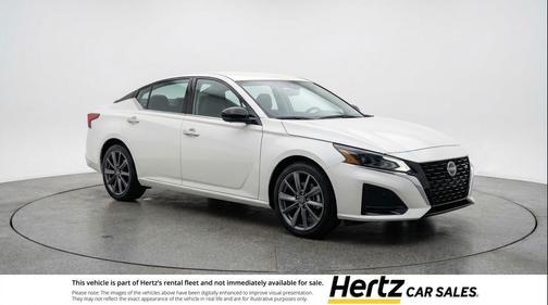 Glacier White 2025 Nissan Altima SV FWD