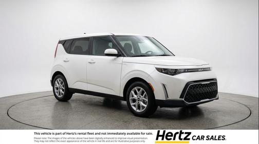Snow White Pearl 2025 Kia Soul LX