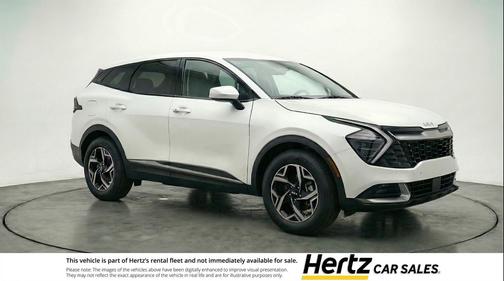 Snow White Pearl 2025 Kia Sportage LX