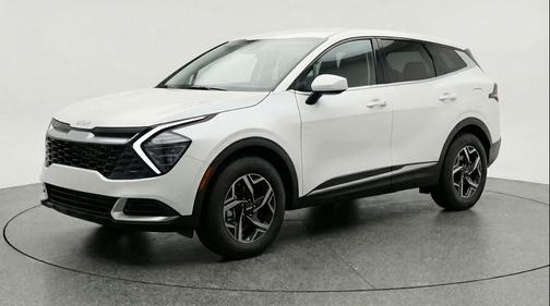 Glacial White Pearl 2025 Kia Sportage LX