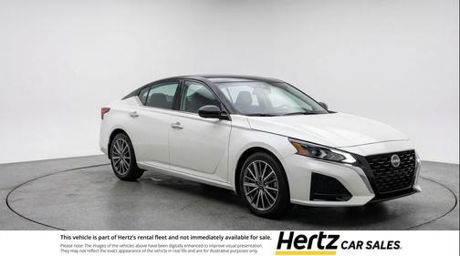 Pearl White Tricoat 2025 Nissan Altima SV FWD
