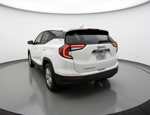 Summit White 2024 GMC Terrain SLE