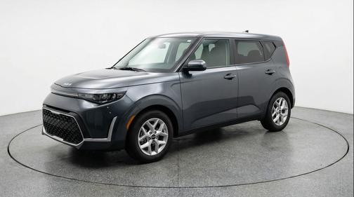 Gravity Gray 2025 Kia Soul LX