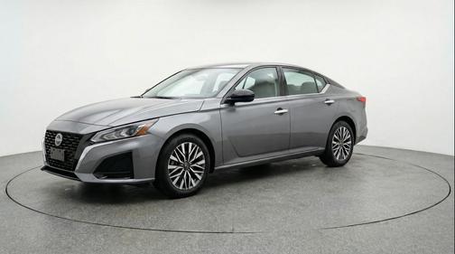 Gun Metallic 2025 Nissan Altima SV FWD