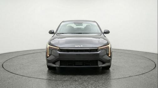 Interstellar Gray 2025 Kia K4 LXS