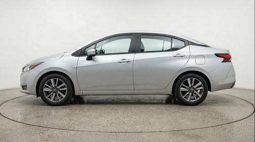 Brilliant Silver Metallic 2025 Nissan Versa 1.6 SV