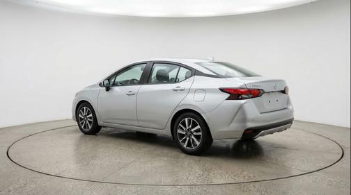 Brilliant Silver Metallic 2025 Nissan Versa 1.6 SV