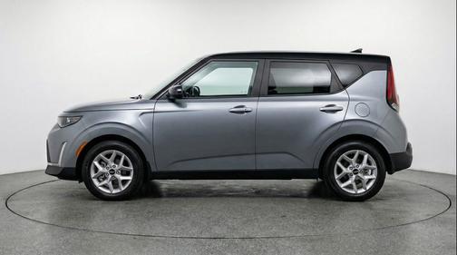 Gravity Gray 2025 Kia Soul LX