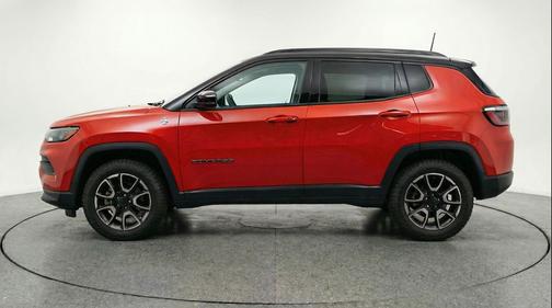 Red Hot Pearlcoat 2025 Jeep Compass Trailhawk