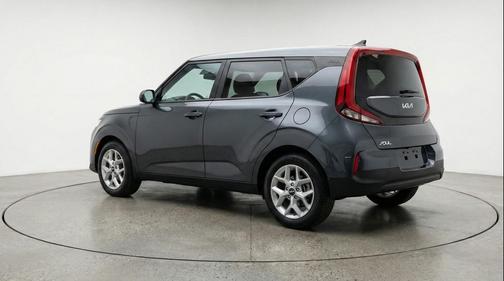 Gravity Gray 2025 Kia Soul LX