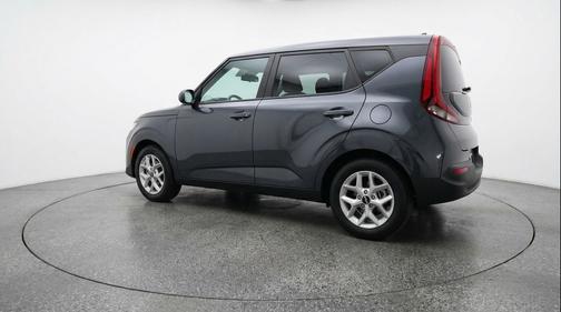 Gravity Gray 2025 Kia Soul LX