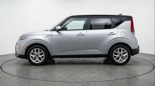 Steel Gray 2025 Kia Soul LX