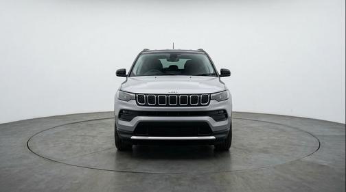 Silver Zynith Metallic Clearcoat 2025 Jeep Compass Limited