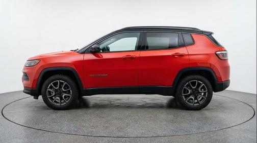 Red Hot Pearlcoat 2025 Jeep Compass Trailhawk