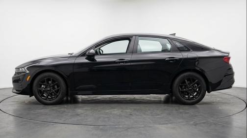 Aurora Black Pearl 2025 Kia K5 LXS