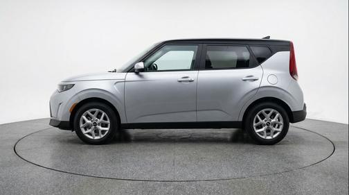 Steel Gray 2025 Kia Soul LX