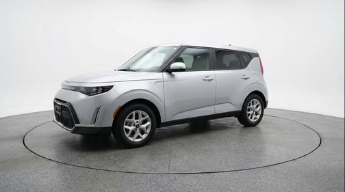 Steel Gray 2025 Kia Soul LX