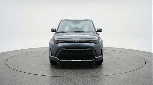 Gravity Gray 2025 Kia Soul LX