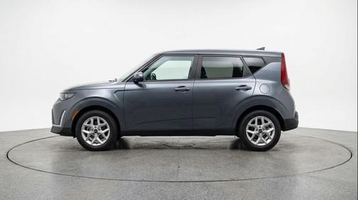 Gravity Gray 2025 Kia Soul LX