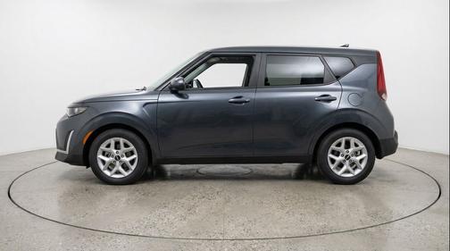 Gravity Gray 2025 Kia Soul LX