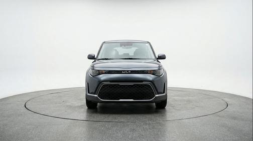 Gravity Gray 2025 Kia Soul LX
