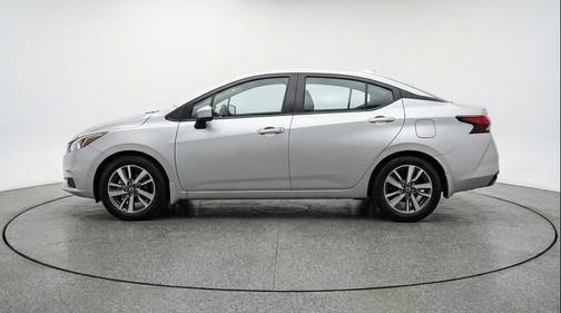 Brilliant Silver Metallic 2025 Nissan Versa 1.6 SV