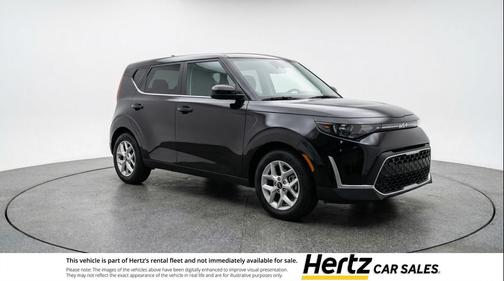 Fusion Black 2025 Kia Soul LX