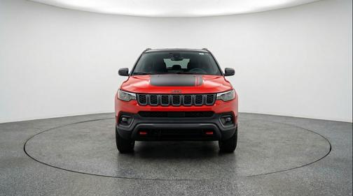 Red Hot Pearlcoat 2025 Jeep Compass Trailhawk