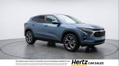 Gray 2025 Chevrolet Trax LT