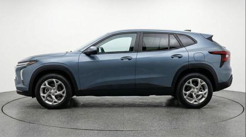 Gray 2025 Chevrolet Trax LT