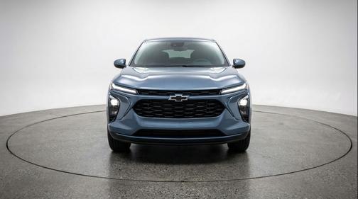 Gray 2025 Chevrolet Trax LT
