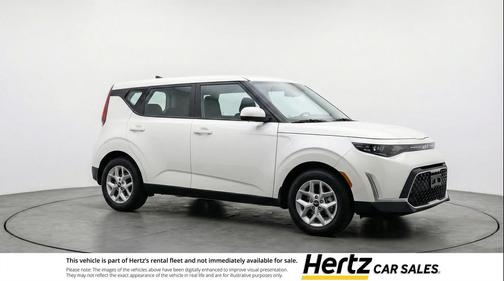 Snow White Pearl 2025 Kia Soul LX