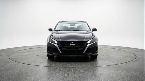 Super Black 2025 Nissan Altima SV FWD