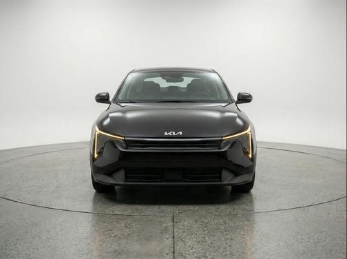 Aurora Black Pearl 2025 Kia K4 LXS