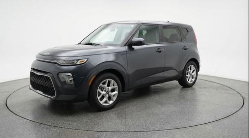 Gravity Gray 2025 Kia Soul LX