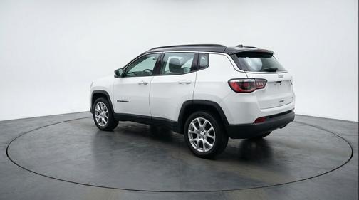 Bright White Clearcoat 2025 Jeep Compass Limited